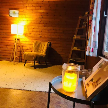Holzhaus Unter Buchen Camping
